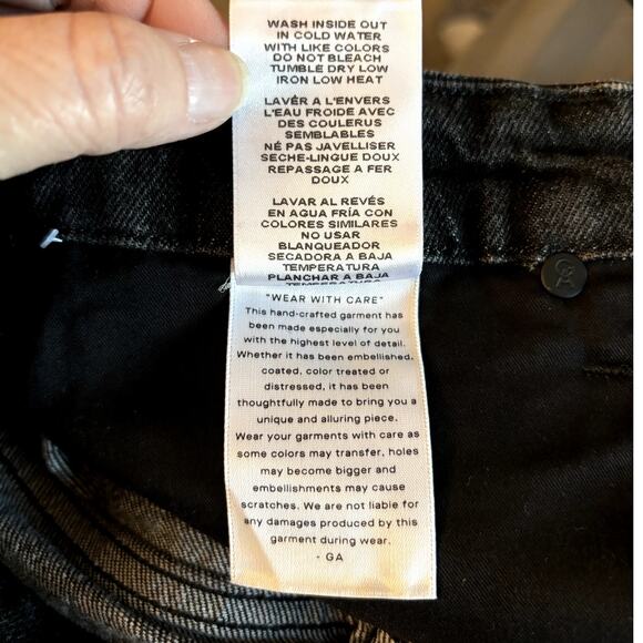 NWT Good American Good Mom Tapered Leg Jeans Women's Size 6 / 28 Black Distress - Picture 12 of 12